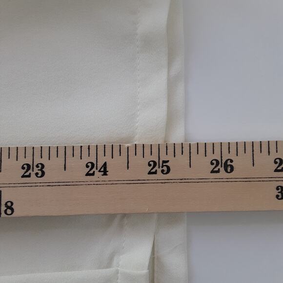 Vintage 1970s Collared Tuxedo Front Blouse Button Down Ivory Long Sleeve Size 12 - Picture 9 of 10